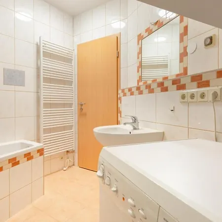 2 -- -- Im Leipziger Neuseenland Apartment *